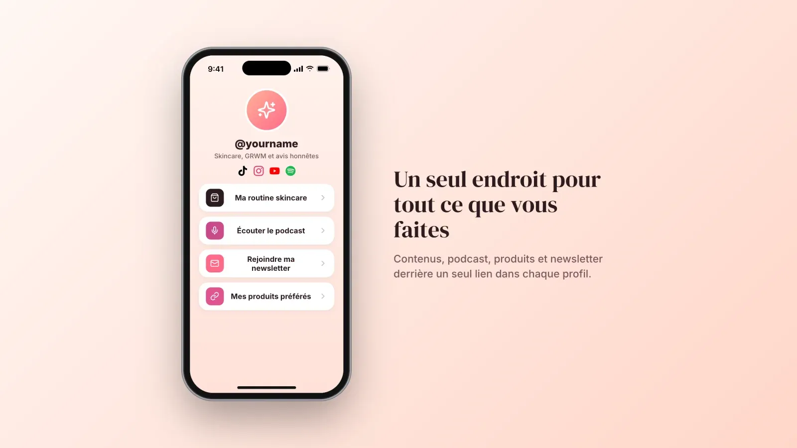 Page lien en bio d'une créatrice sur téléphone avec icônes sociales et boutons vers une routine skincare, un podcast, une newsletter et des produits préférés